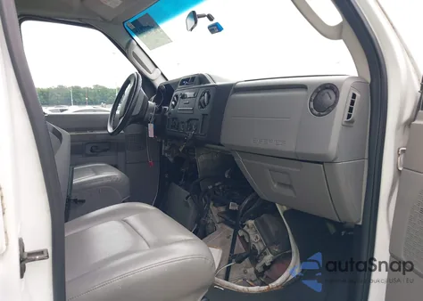 2009 Ford E-250 Commercial/Recreational из США, поврежденный, VIN 1FTNE24W59DA22261